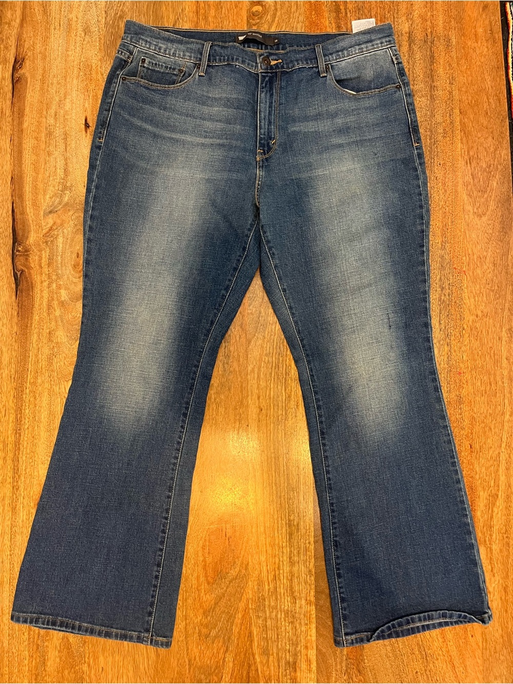 Levi's Women's Denim bootcut 515 Jeans